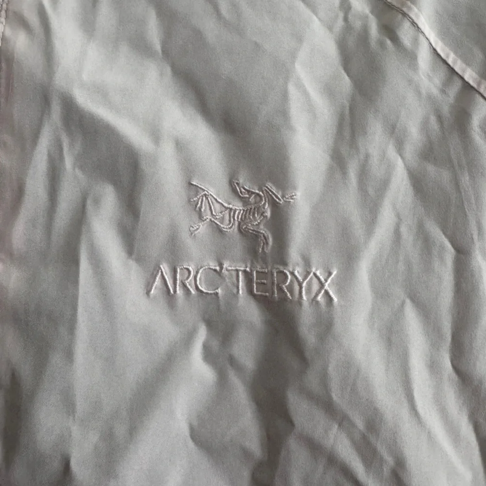 Arc'teryx Women's Kadin Jacket - Picture 4 of 6
